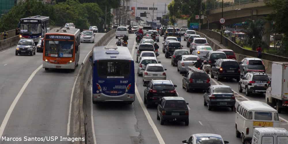 Contratos emergenciais com empresas de ônibus urbanos em SP chegam a 15,34 bilhões